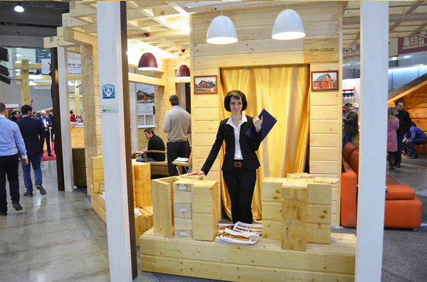 фото с выставки деревянное домостроение